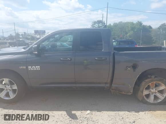 2016 Ram 1500 Sport with VIN 1C6RR6HT4GS387477, listed as a IAAI auction lot 43202932 with 234,957 mi miles and . Bid and sale history available at DreamBid. Image 14.