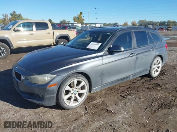 2014 BMW 3 Series 328i xDrive с VIN WBA3G7C52EF186165, выставлен на аукционе IAAI как лот 43443741 с пробегом 188 931 миль миль и . История ставок и продаж доступна на DreamBid. Изображение 2.