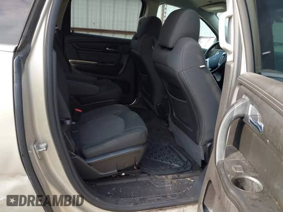 2014 Chevrolet Traverse LT z VIN 1GNKRHKD7EJ169048, wystawiony jako IAAI lot #42332958 z przebiegiem 184 819 mil mil oraz . Historia ofert i sprzedaży dostępna na DreamBid. Obrazek 8.