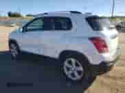 2016 Chevrolet Trax LTZ z VIN KL7CJMSB5GB507729, wystawiony jako Copart lot #82187645 z przebiegiem 96 945 mil mil oraz Szkoda całkowita • Salvage title. Historia ofert i sprzedaży dostępna na DreamBid. Obrazek 2.