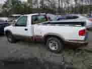 1997 Chevrolet S-10 LS с VIN 1GCCS1443V8208666, выставлен на аукционе Copart как лот 86734104 с пробегом 196 324 миль миль и На запчасти • Non repairable. История ставок и продаж доступна на DreamBid. Изображение 2.