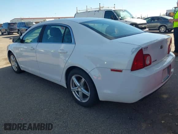 2009 Chevrolet Malibu 1LS with VIN 1G1ZG57BX9F114212, listed as a IAAI auction lot 43249034 with 21,723 mi miles and . Bid and sale history available at DreamBid. Image 3.
