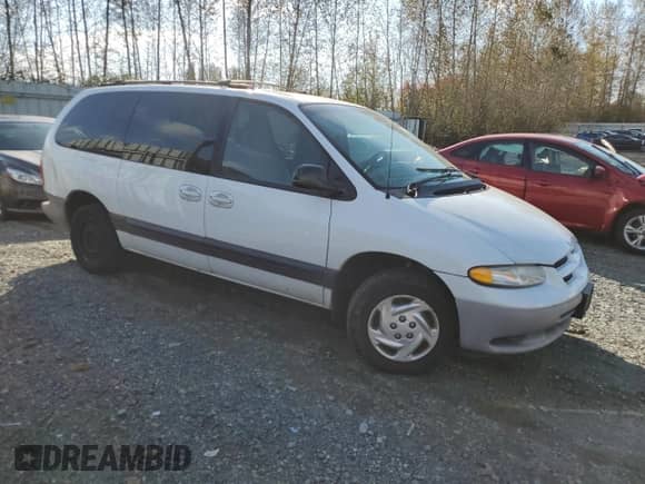 2000 Dodge Caravan SE z VIN 1B4GP44G6YB549661, wystawiony jako Copart lot #75098834 z przebiegiem 128 971 mil mil oraz Czysty tytuł • Clean title. Historia ofert i sprzedaży dostępna na DreamBid. Obrazek 4.