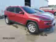 2016 Jeep Cherokee Latitude with VIN 1C4PJMCB3GW117577, listed as a Copart auction lot 70693805 with 114,675 mi miles and Clean title. Bid and sale history available at DreamBid. Image 4.