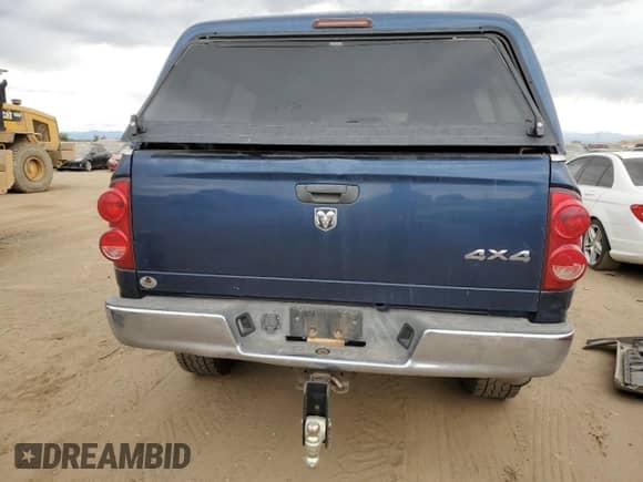 2008 Dodge 2500 SXT with VIN 3D7KS29D08G217498, listed as a Copart auction lot 71494694 with 188,932 mi miles and Salvage title. Bid and sale history available at DreamBid. Image 6.