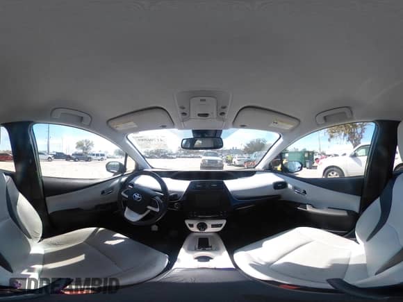 2017 Toyota Prius Two z VIN JTDKARFU7H3047752, wystawiony jako IAAI lot #41706089 z przebiegiem 45 391 mil mil oraz . Historia ofert i sprzedaży dostępna na DreamBid. Obrazek 18.