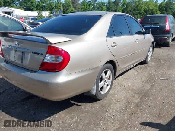2002 Toyota Camry LE с VIN 4T1BE32K42U067508, выставлен на аукционе IAAI как лот 42561904 с пробегом 272 048 миль миль и . История ставок и продаж доступна на DreamBid. Изображение 4.