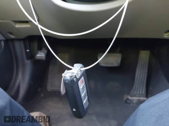 2014 Hyundai Sonata z VIN KMHEC4A40EA117354, wystawiony jako IAAI lot #42548390 z przebiegiem 179 866 mil mil oraz . Historia ofert i sprzedaży dostępna na DreamBid. Obrazek 11.