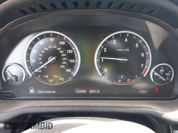 2015 BMW X3 sDrive28i with VIN 5UXWZ7C51F0M82937, listed as a IAAI auction lot 42028655 with 122,969 mi miles and . Bid and sale history available at DreamBid. Image 7.