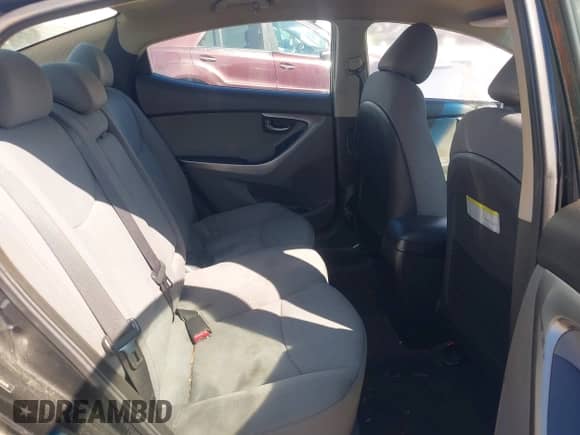 2013 Hyundai Elantra GLS z VIN 5NPDH4AE0DH301646, wystawiony jako IAAI lot #43439483 z przebiegiem 99 933 mil mil oraz . Historia ofert i sprzedaży dostępna na DreamBid. Obrazek 8.