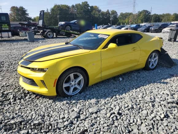 2017 Chevrolet Camaro 1LT z VIN 1G1FB1RX0H0176612, wystawiony jako Copart lot #80080365 z przebiegiem 164 052 mil mil oraz Szkoda całkowita • Salvage title. Historia ofert i sprzedaży dostępna na DreamBid. Obrazek 1.