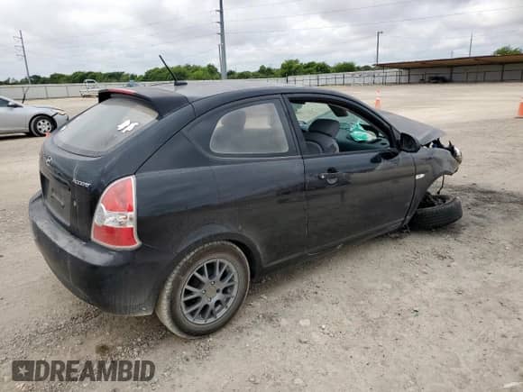 2009 Hyundai Accent Auto GS с VIN KMHCM36C39U127380, выставлен на аукционе Copart как лот 83801485 с пробегом 194 154 миль миль и Списание • Salvage title. История ставок и продаж доступна на DreamBid. Изображение 3.