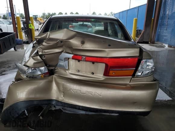 2001 Saturn LS with VIN 1G8JU52F71Y556133, listed as a Copart auction lot 74704314 with 199,915 mi miles and Salvage title. Bid and sale history available at DreamBid. Image 6.