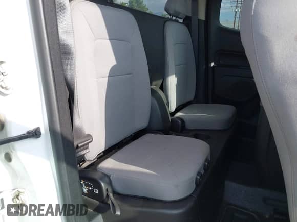 2017 Chevrolet Colorado 2WD WT z VIN 1GCHSBEA9H1179378, wystawiony jako IAAI lot #43294069 z przebiegiem 229 394 mil mil oraz . Historia ofert i sprzedaży dostępna na DreamBid. Obrazek 8.