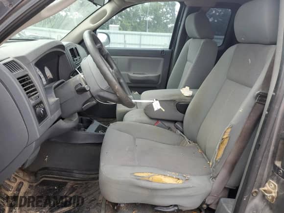 2005 Dodge Dakota ST with VIN 1D7HW22K15S177654, listed as a Copart auction lot 61034605 with 241,817 mi miles and Salvage title. Bid and sale history available at DreamBid. Image 7.