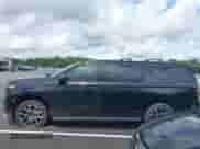 2023 Chevrolet Suburban RST z VIN 1GNSKEKD5PR124911, wystawiony jako IAAI lot #42967206 z przebiegiem 31 941 mil mil oraz . Historia ofert i sprzedaży dostępna na DreamBid. Obrazek 14.