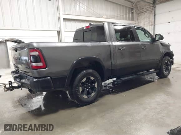 2020 Ram 1500 Rebel с VIN 1C6SRFLT8LN257946, выставлен на аукционе IAAI как лот 43046060 с пробегом 76 427 миль миль и . История ставок и продаж доступна на DreamBid. Изображение 4.
