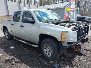 2011 Chevrolet Silverado 1500 LS z VIN 3GCPKREA3BG354169, wystawiony jako IAAI lot #42039767 z przebiegiem 158 259 mil mil oraz . Historia ofert i sprzedaży dostępna na DreamBid. Obrazek 1.