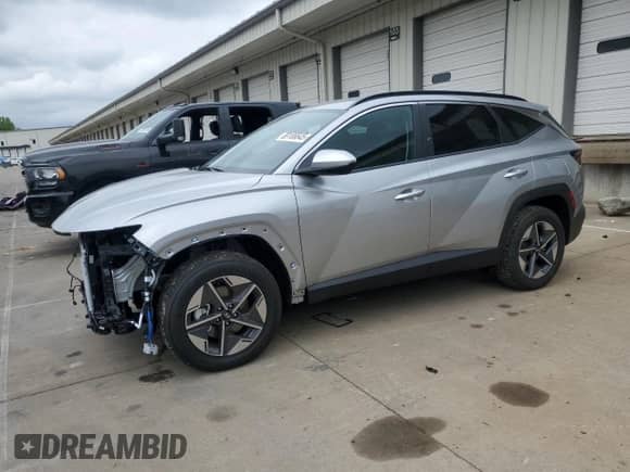 2025 Hyundai Tucson SEL с VIN 5NMJBCDE4SH583973, выставлен на аукционе Copart как лот 69106645 с пробегом 495 миль миль и Списание • Salvage title. История ставок и продаж доступна на DreamBid. Изображение 1.