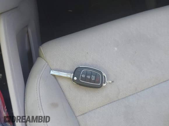 2017 Hyundai Tucson SE z VIN KM8J3CA42HU479312, wystawiony jako IAAI lot #43172523 z przebiegiem 145 234 mil mil oraz . Historia ofert i sprzedaży dostępna na DreamBid. Obrazek 11.