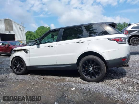 2015 Land Rover Range Rover Sport HSE with VIN SALWR2VF2FA536839, listed as a IAAI auction lot 42641487 with 101,985 mi miles and . Bid and sale history available at DreamBid. Image 13.