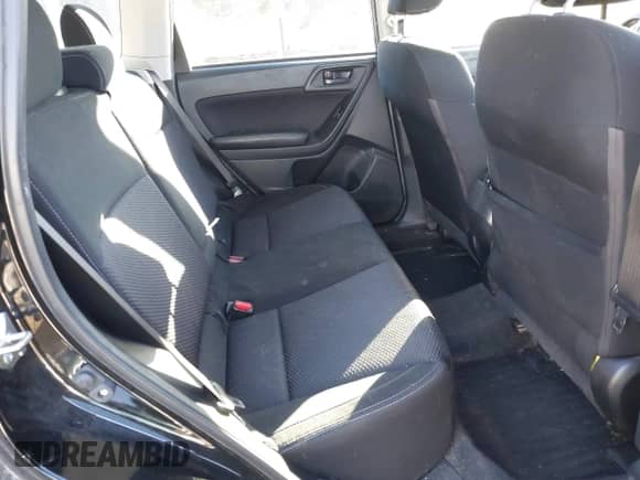 2018 Subaru Forester Premium z VIN JF2SJAEC5JH405628, wystawiony jako IAAI lot #43463543 z przebiegiem 106 481 mil mil oraz . Historia ofert i sprzedaży dostępna na DreamBid. Obrazek 8.