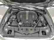 2016 BMW 5 Series 550i z VIN WBAKN9C57GD962477, wystawiony jako Copart lot #57103575 z przebiegiem 57 574 mil mil oraz Czysty tytuł • Clean title. Historia ofert i sprzedaży dostępna na DreamBid. Obrazek 7.