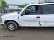 1999 Chevrolet Suburban с VIN 3GNEC16R9XG190919, выставлен на аукционе IAAI как лот 42200301 с пробегом 207 953 миль миль и . История ставок и продаж доступна на DreamBid. Изображение 6.