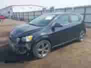 2015 Chevrolet Sonic RS с VIN 1G1JH6SB3F4106550, выставлен на аукционе IAAI как лот 43066347 с пробегом 76 832 миль миль и . История ставок и продаж доступна на DreamBid. Изображение 2.