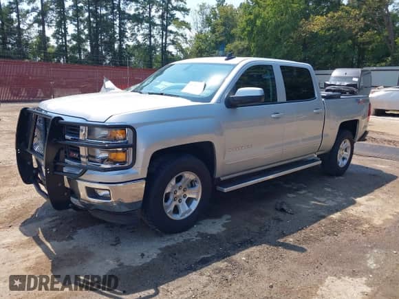 2015 Chevrolet Silverado 1500 LT с VIN 3GCUKREC3FG470949, выставлен на аукционе IAAI как лот 43226940 с пробегом 217 766 миль миль и . История ставок и продаж доступна на DreamBid. Изображение 22.