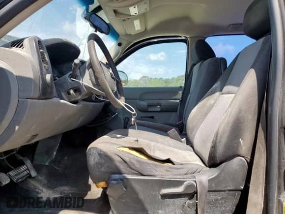2007 GMC Sierra 1500 SLE2 with VIN 2GTEC13J371610755, listed as a Copart auction lot 57898285 with 484,727 mi miles and Salvage title. Bid and sale history available at DreamBid. Image 7.