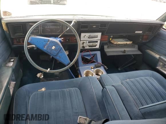 1986 Chevrolet Caprice с VIN 1G1BN69H0GX199034, выставлен на аукционе Copart как лот 55844705 с пробегом Не указан миль и Списание • Salvage title. История ставок и продаж доступна на DreamBid. Изображение 8.