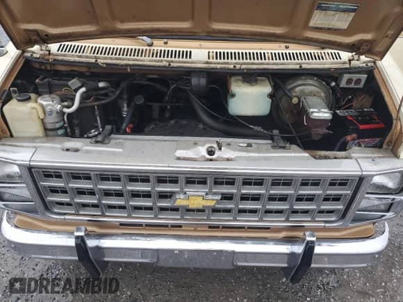 1981 Chevrolet Chevy Van with VIN 1G8EG25L4B7106150, listed as a Copart auction lot 84432694 with 77,928 mi miles and Clean title. Bid and sale history available at DreamBid. Image 12.