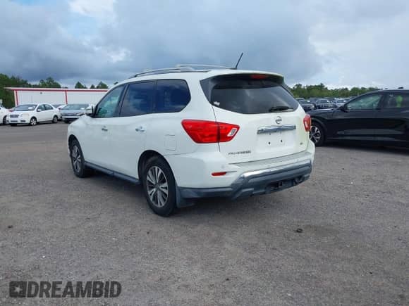 2017 Nissan Pathfinder S with VIN 5N1DR2MN0HC649831, listed as a IAAI auction lot 43284616 with 164,356 mi miles and . Bid and sale history available at DreamBid. Image 3.