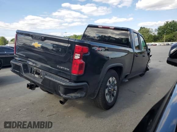 2023 Chevrolet Silverado 2500HD Custom с VIN 1GC5YME78PF157634, выставлен на аукционе Copart как лот 68038184 с пробегом 49 332 миль миль и Списание • Salvage title. История ставок и продаж доступна на DreamBid. Изображение 3.