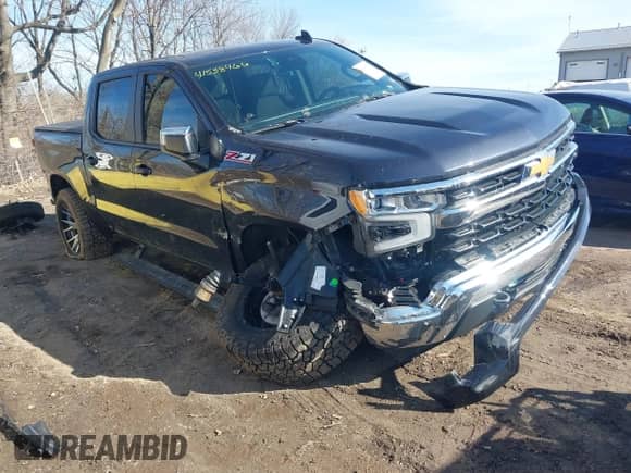 2024 Chevrolet Silverado 1500 LT with VIN 1GCUDDED5RZ103724, listed as a IAAI auction lot 41538466 with 10,027 mi miles and . Bid and sale history available at DreamBid. Image 1.