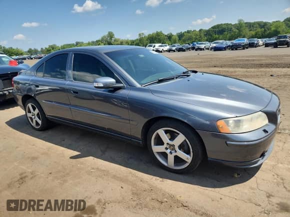 2007 Volvo S60 2.5L Turbo с VIN YV1RH592172610581, выставлен на аукционе Copart как лот 66708965 с пробегом 162 156 миль миль и Списание • Salvage title. История ставок и продаж доступна на DreamBid. Изображение 4.