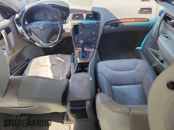 2005 Volvo S60 с VIN YV1RS592352463663, выставлен на аукционе Copart как лот 81456755 с пробегом Не указан миль и Списание • Salvage title. История ставок и продаж доступна на DreamBid. Изображение 8.