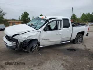 2011 Chevrolet Silverado 1500 LTZ с VIN 3GCPKTE36BG315266, выставлен на аукционе Copart как лот 67451555 с пробегом Не указан миль и Списание • Salvage title. История ставок и продаж доступна на DreamBid. Изображение 1.