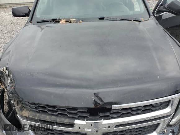 2016 Chevrolet Suburban LT z VIN 1GNSCHKC4GR242566, wystawiony jako Copart lot #70381095 z przebiegiem 116 700 mil mil oraz Szkoda całkowita • Salvage title. Historia ofert i sprzedaży dostępna na DreamBid. Obrazek 12.