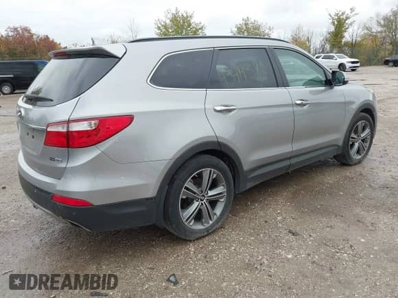 2016 Hyundai Santa Fe Limited with VIN KM8SRDHF8GU139757, listed as a IAAI auction lot 43449380 with 167,751 mi miles and . Bid and sale history available at DreamBid. Image 4.