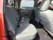 2019 Ram 1500 SLT z VIN 1C6RR6TT9KS584578, wystawiony jako Copart lot #71105885 z przebiegiem Nie podano mil oraz Nie do naprawy • Non repairable. Historia ofert i sprzedaży dostępna na DreamBid. Obrazek 10.