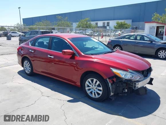 2016 Nissan Altima SR z VIN 1N4AL3AP3GC222734, wystawiony jako IAAI lot #43051008 z przebiegiem 66 040 mil mil oraz . Historia ofert i sprzedaży dostępna na DreamBid. Obrazek 1.