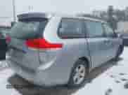 2012 Toyota Sienna с VIN 5TDKA3DC3CS009854, выставлен на аукционе IAAI как лот 41288863 с пробегом 148 729 миль миль и . История ставок и продаж доступна на DreamBid. Изображение 4.