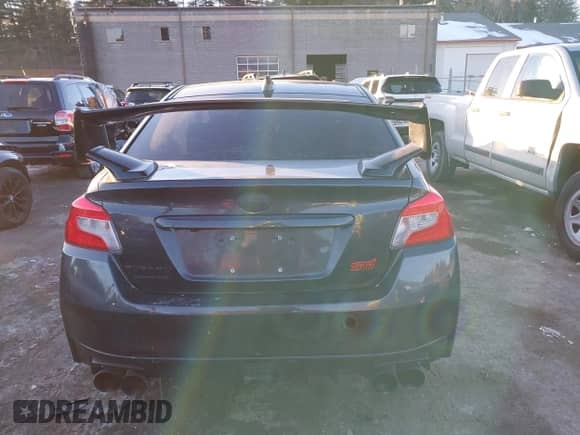 2018 Subaru WRX STI с VIN JF1VA2N61J9803902, выставлен на аукционе IAAI как лот 41403667 с пробегом 73 923 миль миль и . История ставок и продаж доступна на DreamBid. Изображение 16.