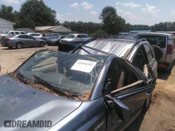 2006 Toyota Highlander with VIN JTEHP21AX60177712, listed as a IAAI auction lot 42694347 with Not provided miles and . Bid and sale history available at DreamBid. Image 6.