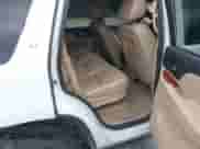 2007 Chevrolet Tahoe LS z VIN 1GNFC13017J290263, wystawiony jako IAAI lot #43319938 z przebiegiem 230 704 mil mil oraz . Historia ofert i sprzedaży dostępna na DreamBid. Obrazek 8.