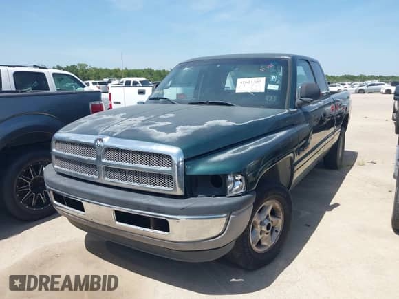 2001 Dodge 1500 with VIN 3B7HC13Y81G788833, listed as a IAAI auction lot 42621385 with Not provided miles and . Bid and sale history available at DreamBid. Image 2.