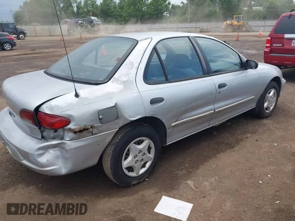 2000 Chevrolet Cavalier with VIN 1G1JC5245Y7362961, listed as a IAAI auction lot 42758388 with 196,515 mi miles and . Bid and sale history available at DreamBid. Image 4.