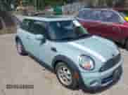 2013 MINI Hardtop с VIN WMWSU3C50DT689867, выставлен на аукционе IAAI как лот 42624675 с пробегом 57 111 миль миль и . История ставок и продаж доступна на DreamBid. Изображение 1.
